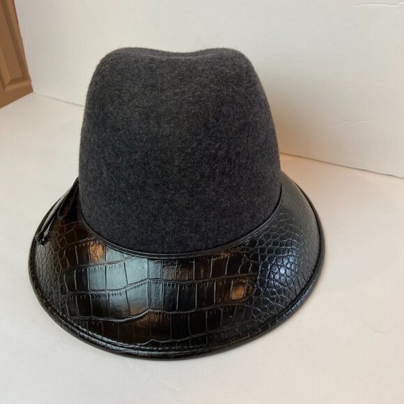 NWT Scala Bucket Wool Hat